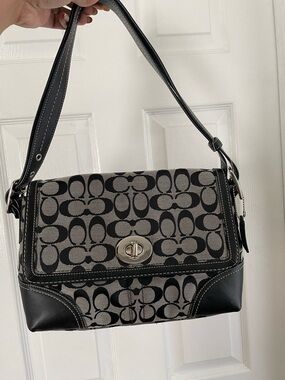 Vintage Coach Black and Gray Signature Canvas Turnlock Shoulder Bag